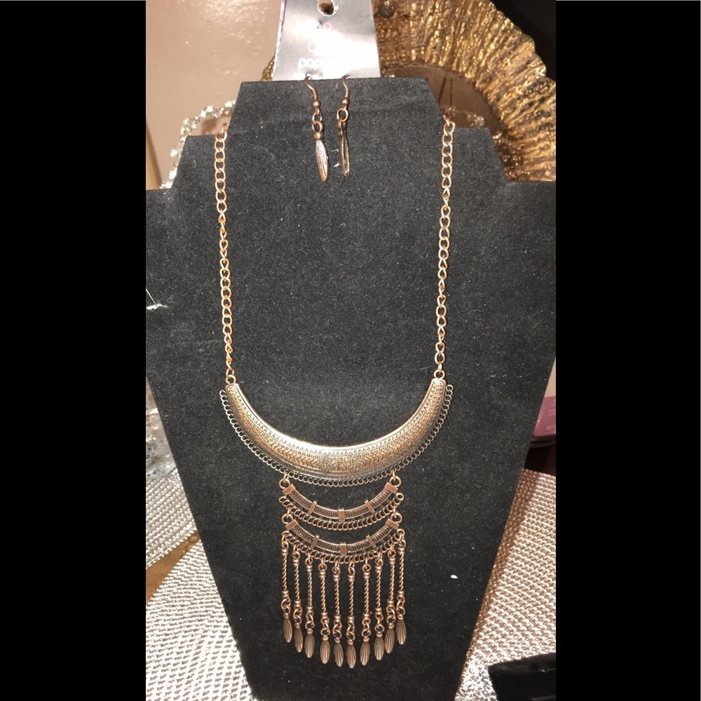Necklace set